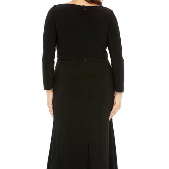 Mac Duggal Black Long Sleeve Faux Wrap V-Neck Jersey Sheath Gown - Picture 3 of 4